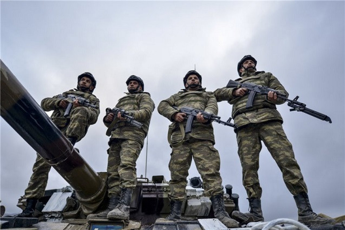 Hərbçilərin mənzillə təminatına dair yeni proqram hazırlanır
