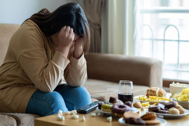 Stress zamanı beyinə ən çox zərər verən qida