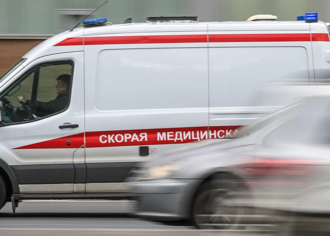 Rus diplomat evində ölü tapıldı
