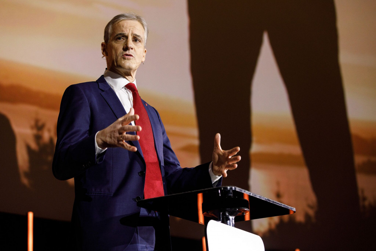 Norveç Ukraynaya 800 mln. dollar yardım edəcək