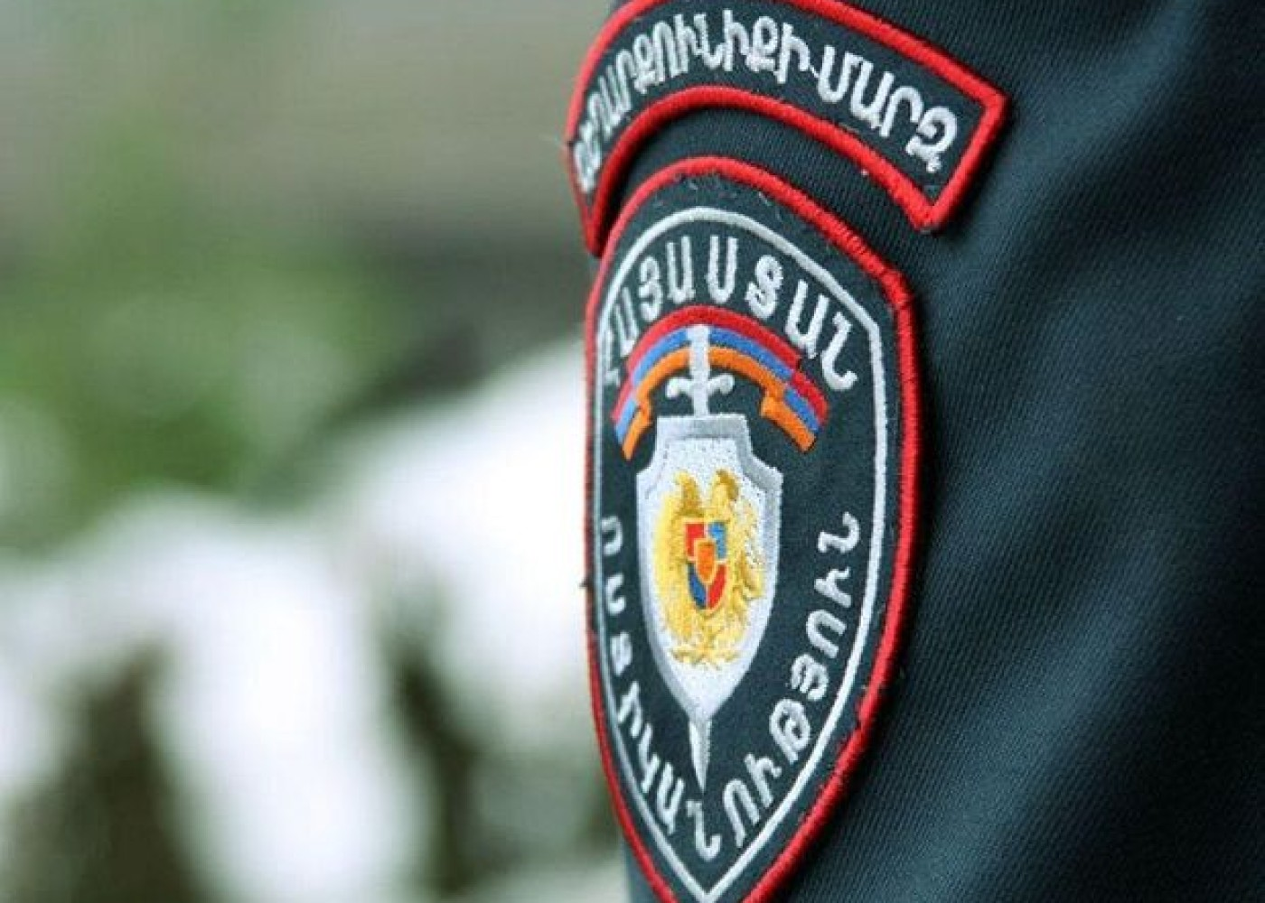 Ermənistanda polis özünü güllələdi