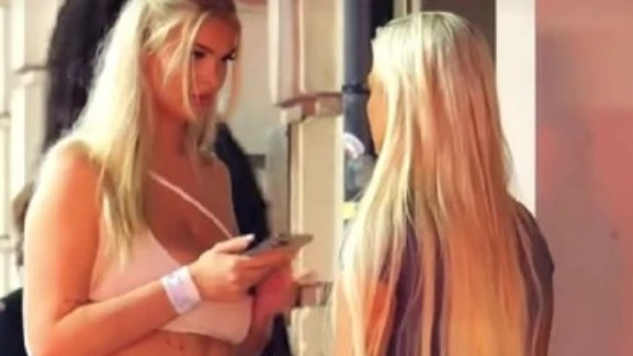 "TikTok"çu qadınların videosunu çəkib paylaşdı, tənqid olundu (VİDEO)