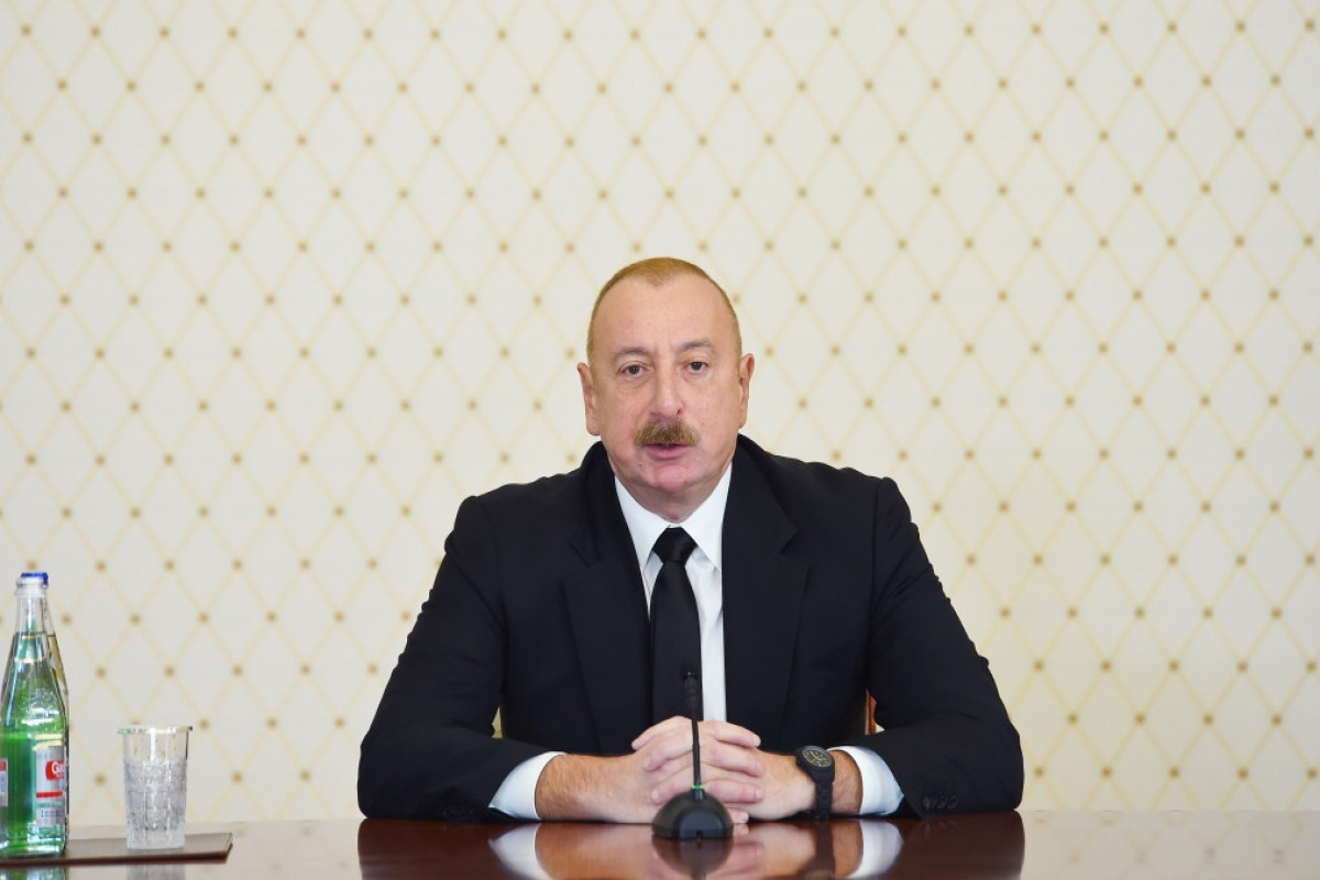 Prezident: Fransada bəzi siyasi liderlər ermənilərdən daha çox erməni olmağa çalışırlar