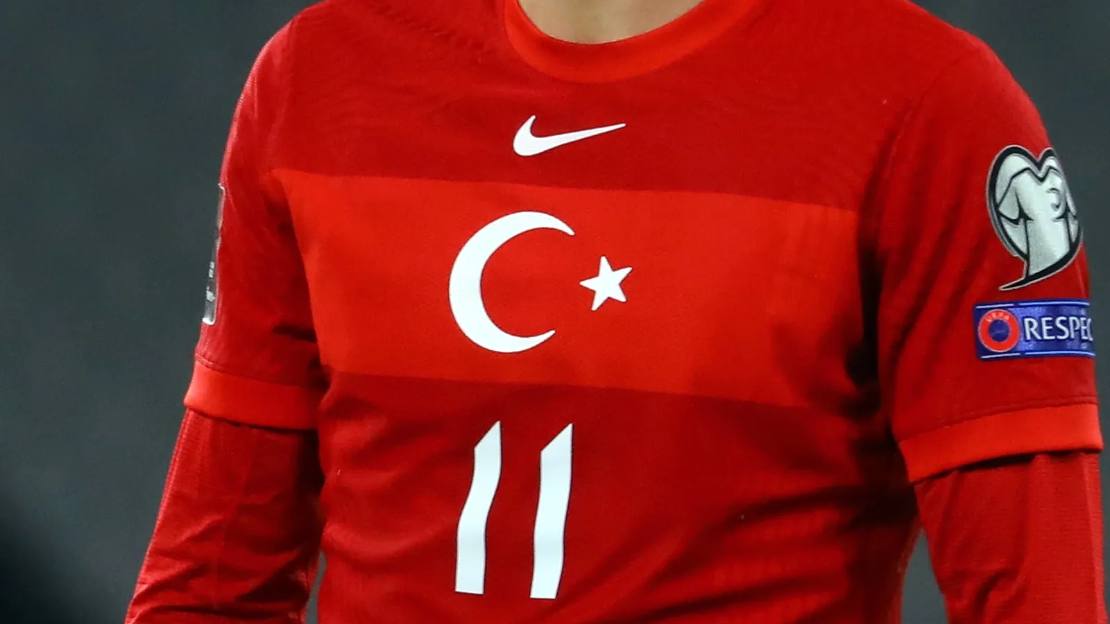 Türkiyə millisinin futbolçusuna şok! Matç zamanı evi qarət edildi - FOTO