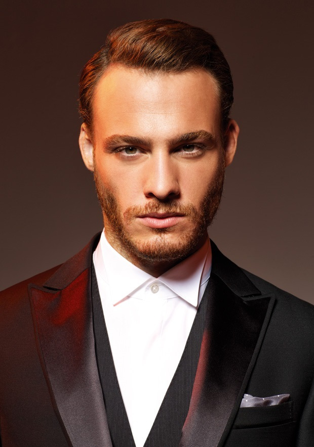 Kerem Bürsindən 10 milyonluq razılaşma - FOTO