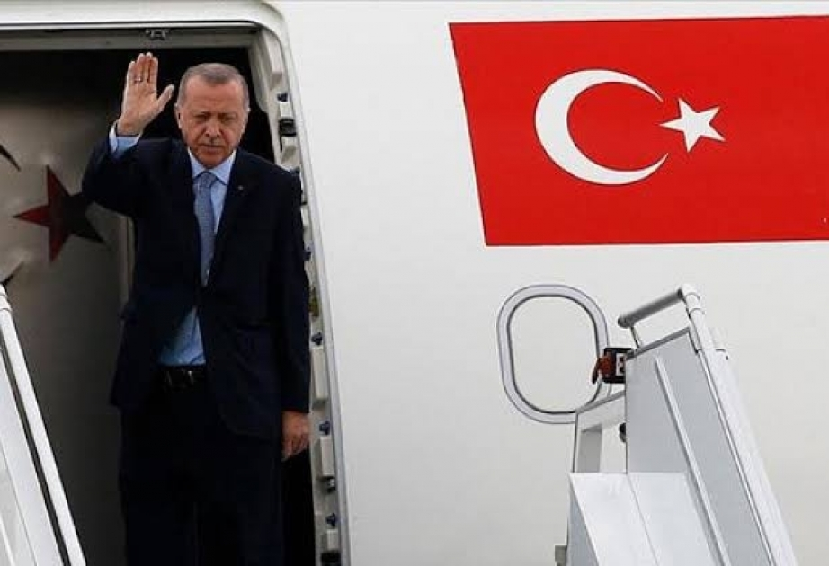 Türkiyə Prezidenti Macarıstana səfər edib