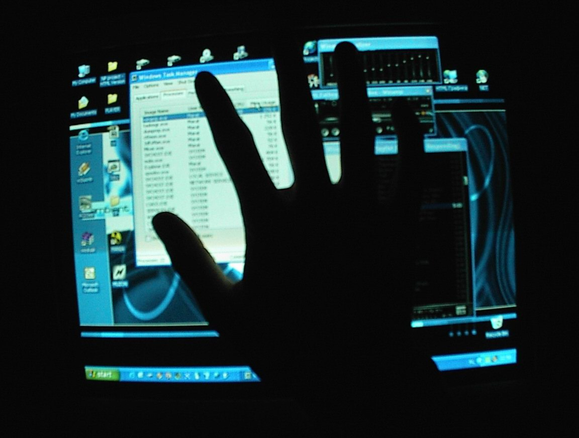 Uşaq pornoqrafiyası yayan şəxs cəzalandırıldı