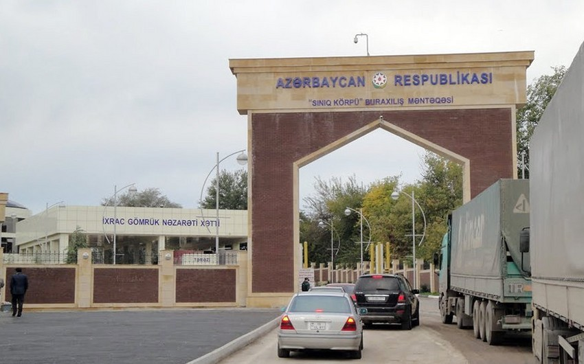 AYNA: “Qırmızı Körpü” gömrük postunda 827 avtomobil gözləyir"