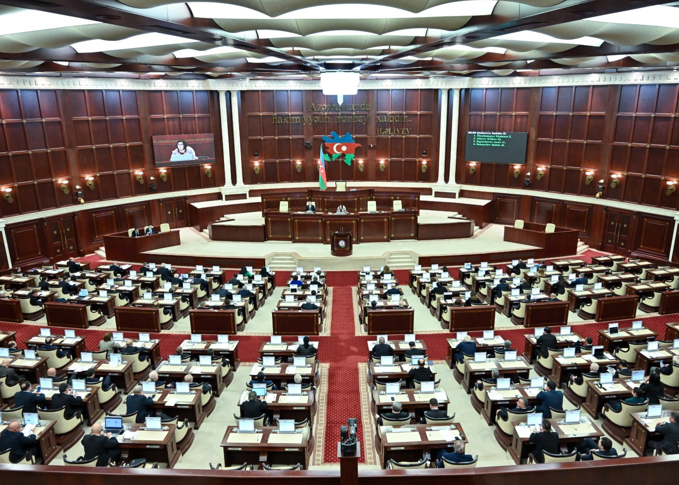 Deputatlar üçün yeni qadağa müəyyənləşib