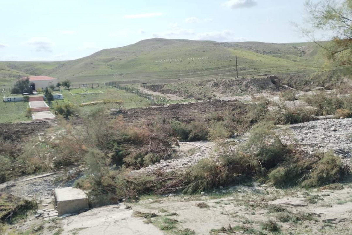 Mikayıl Müşfiqin Xatirə Muzeyinə gedən körpü uçub, binaya ziyan dəyməyib