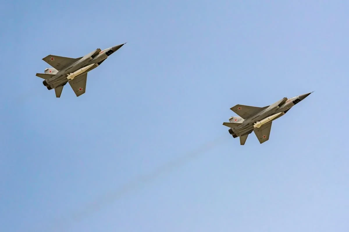 Ukraynaya kütləvi dron hücumu olub, ballistik zərbə təhlükəsi var