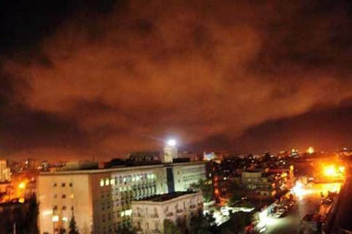 KİV: İsrail Dəməşq aeroportuna zərbələr endirib, 11 SEPAH zabiti öldürülüb