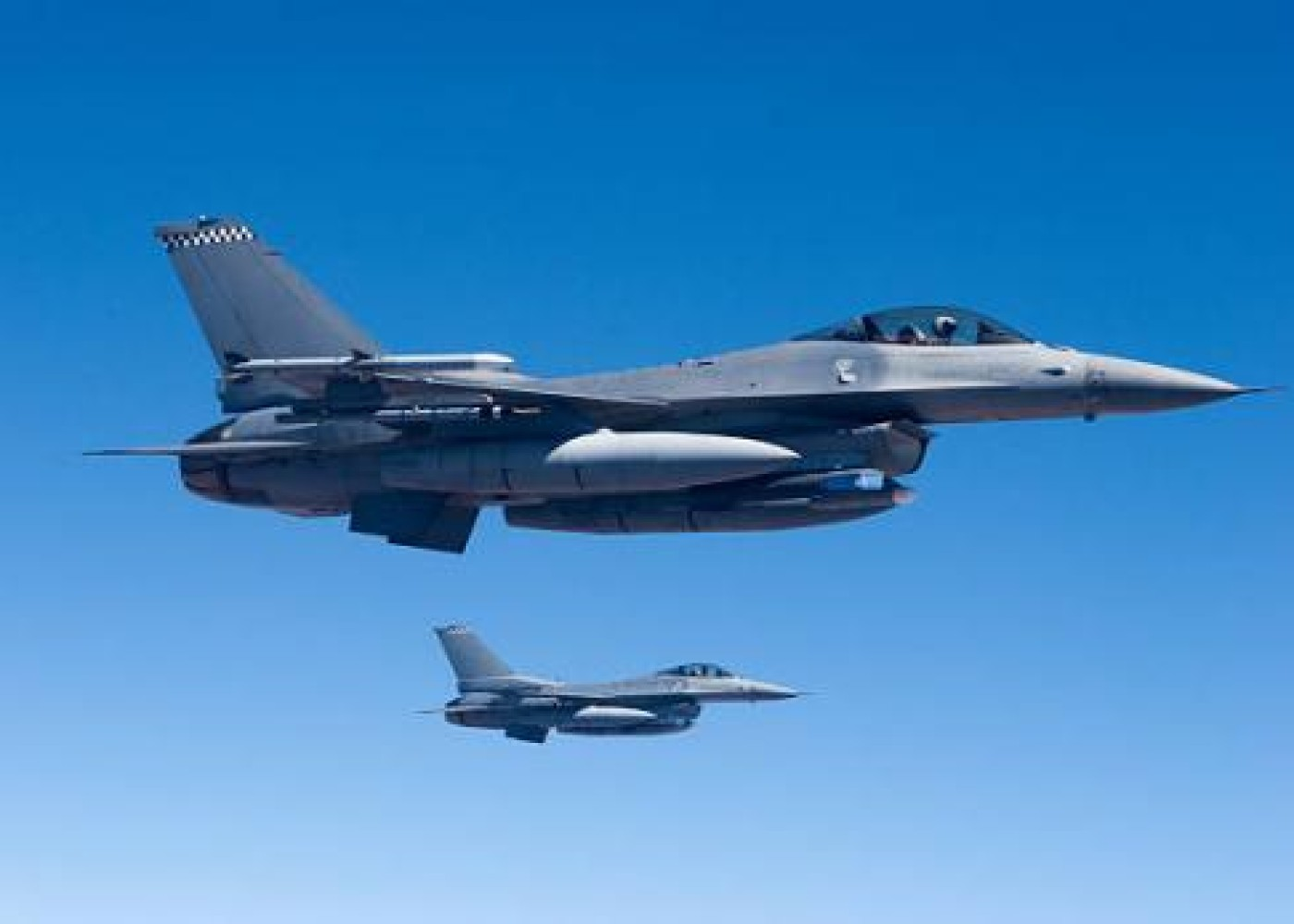 Polşa Rusiyadan qorunmaq üçün F-16-ları havaya qaldırdı