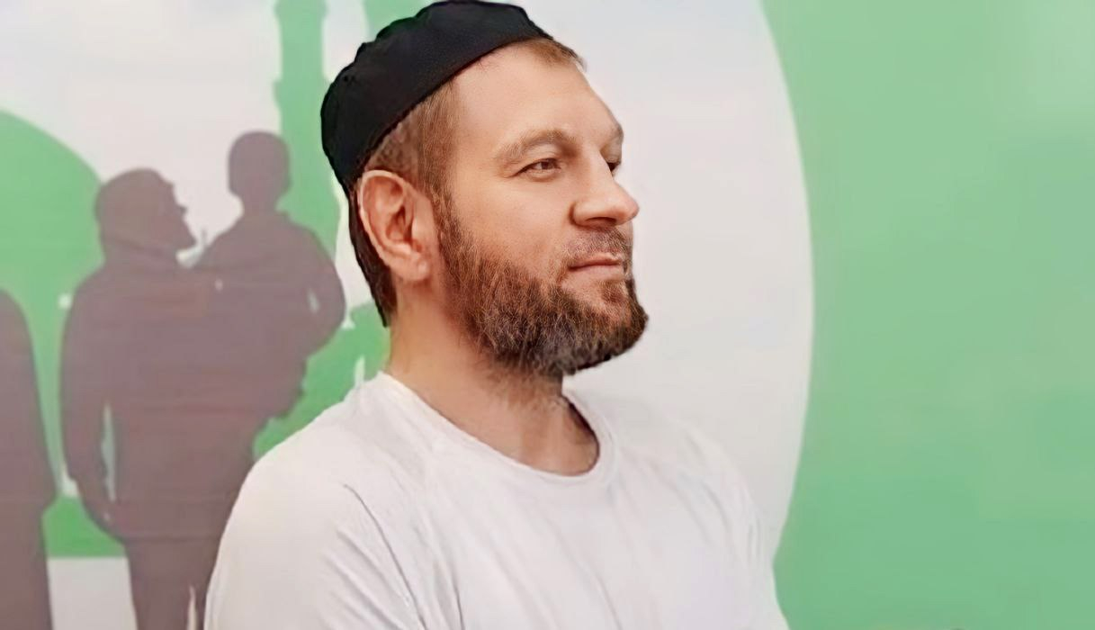 Yemelyanenko İslamı qəbul etdi