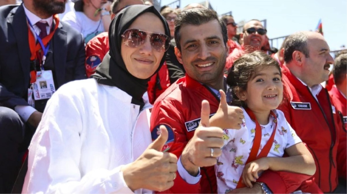 Selçuk Bayraktar ikinci dəfə ata olub - FOTO