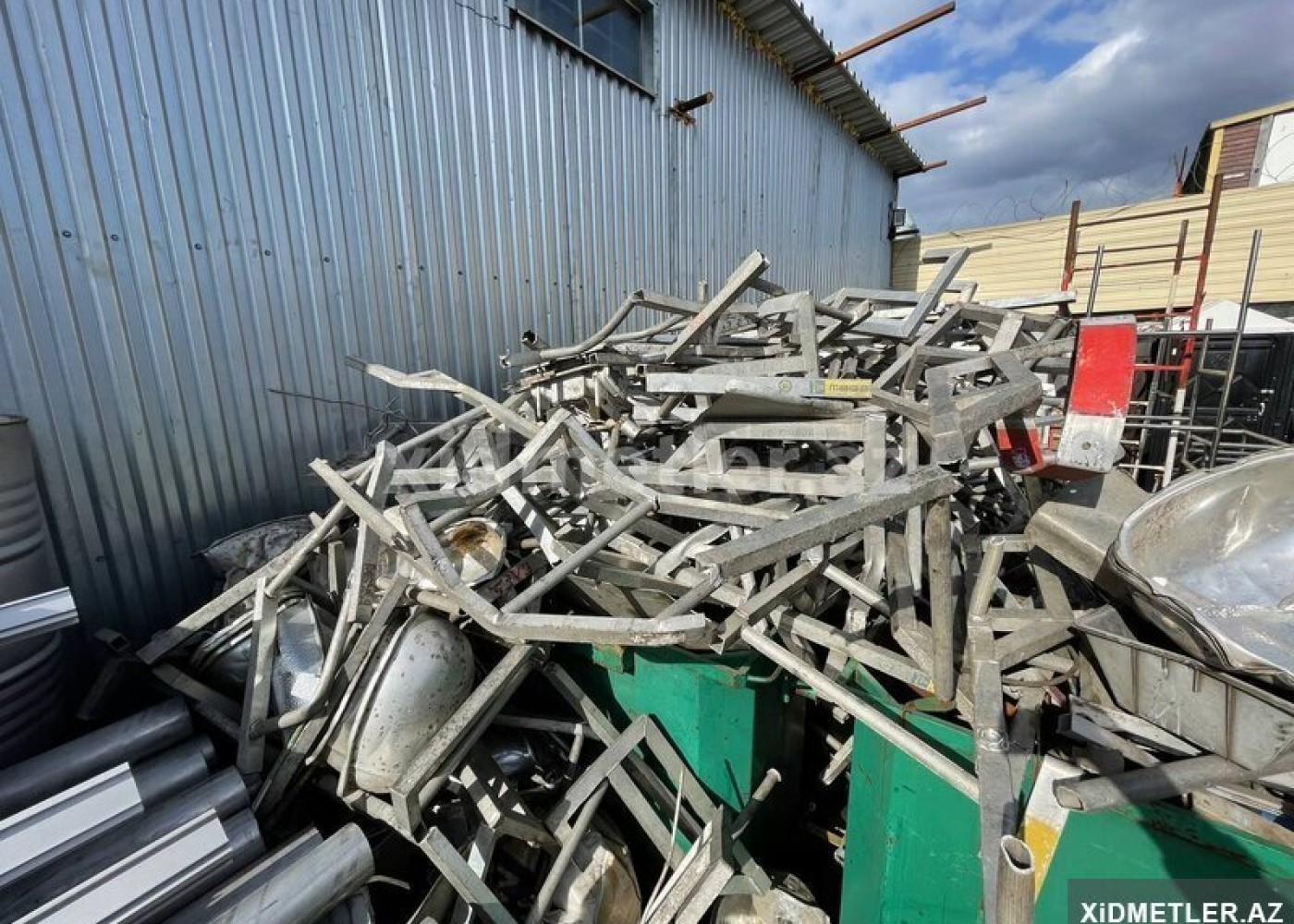 Metal qəbulu məntəqəsindən 1500 manatlıq oğurluq