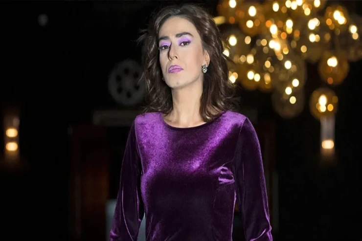 Yıldız Tilbeni küçədə görsəniz tanımazsınız